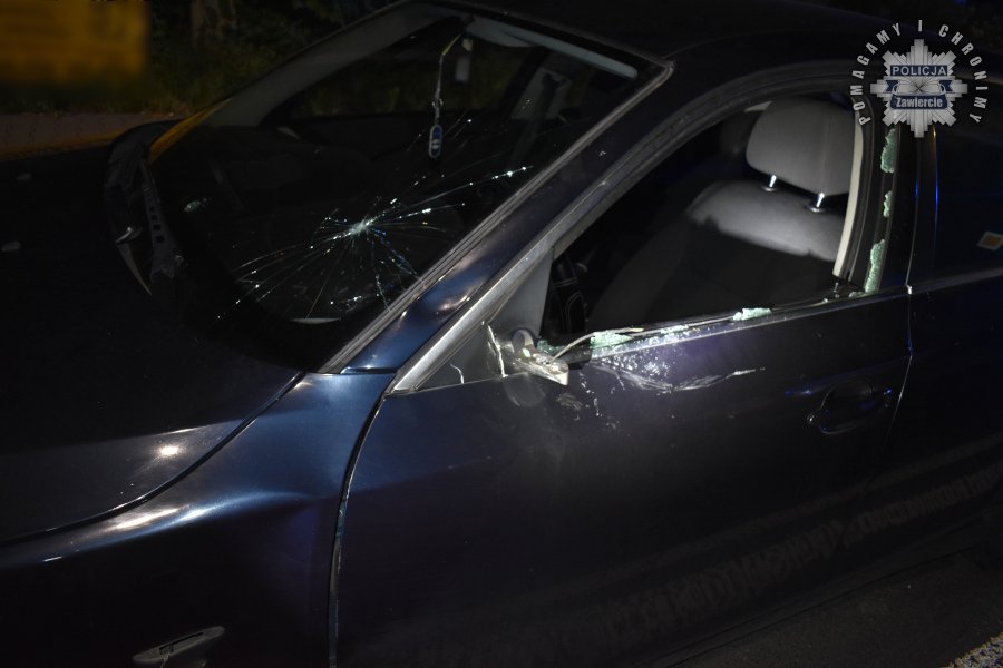 Poważny wypadek w Zawierciu. Nietrzeźwa 15-latka potrącona przez samochód.