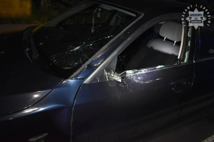 Poważny wypadek w Zawierciu. Nietrzeźwa 15-latka potrącona przez samochód.