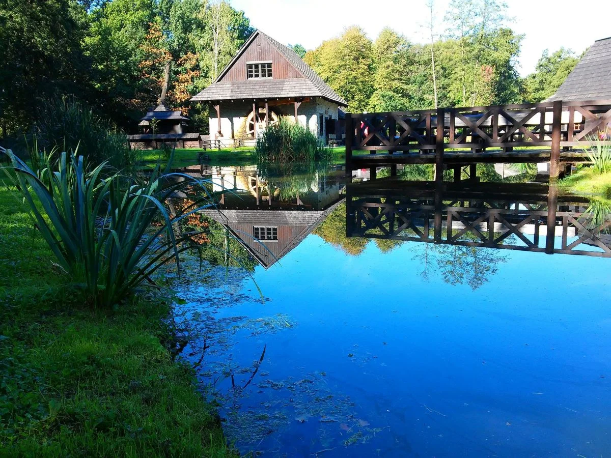 Wizyta w Zagrodzie Wsi Pszczyńskiej — wiejskie życie w śląskiej odsłonie! 