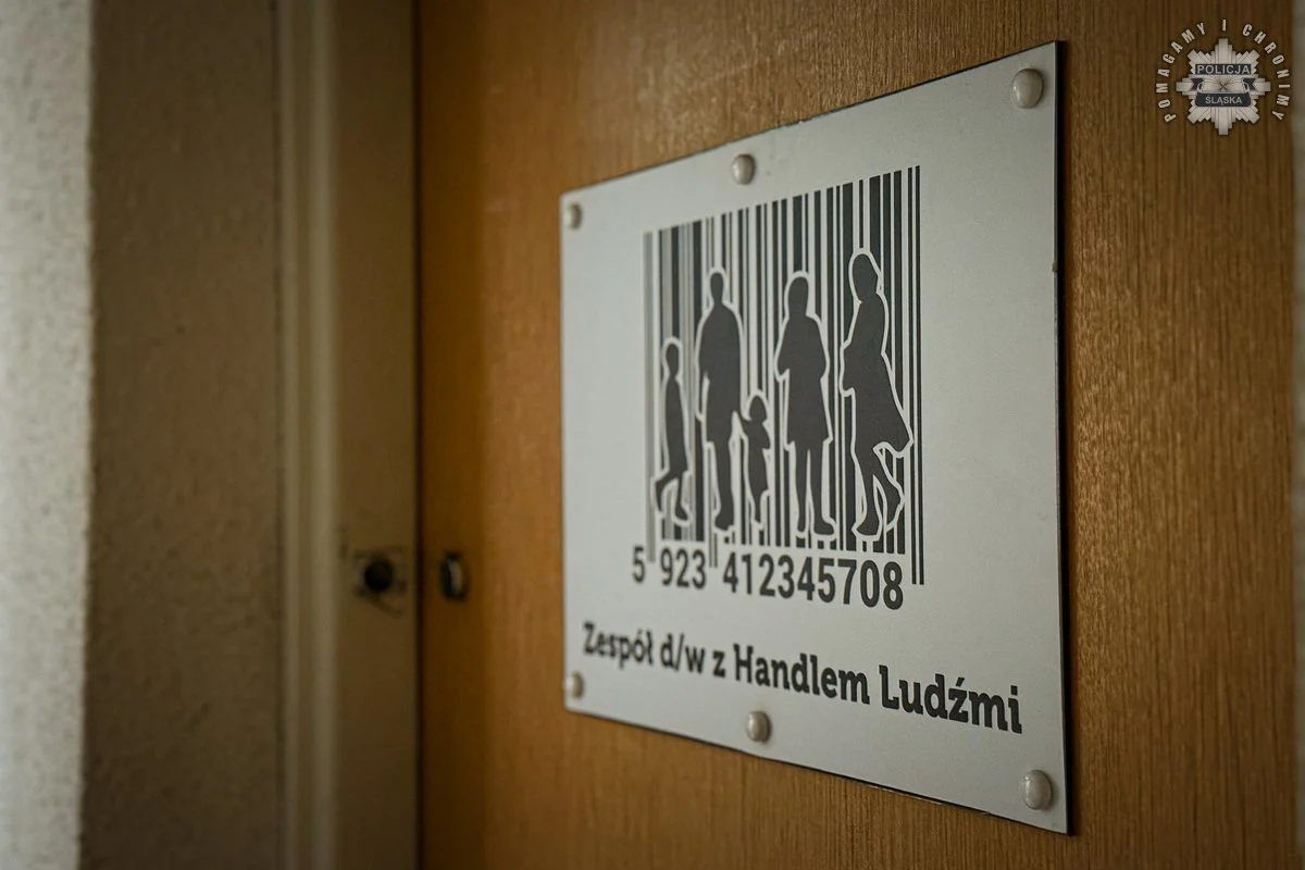 35-881477.jpg