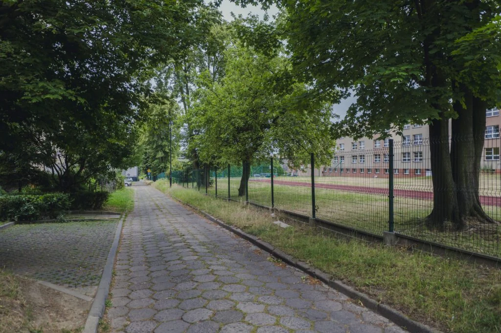 Nowe chodniki i schody w Siemianowicach – inwestycje poprawiające bezpieczeństwo