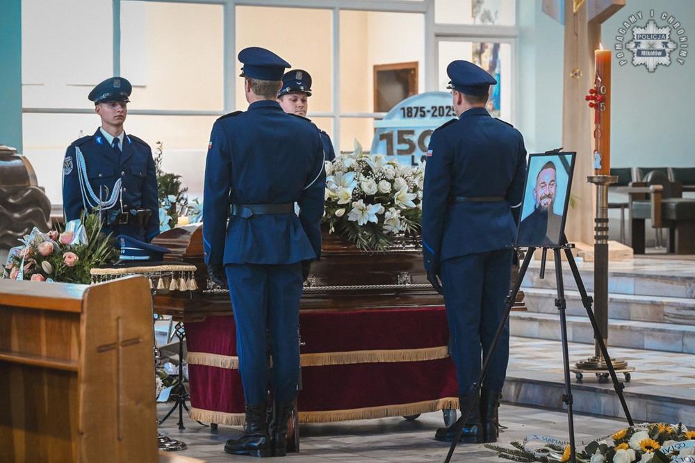 Uroczystość pogrzebowa podkom. Dariusza Stypuły / fot. KPP Mikołów