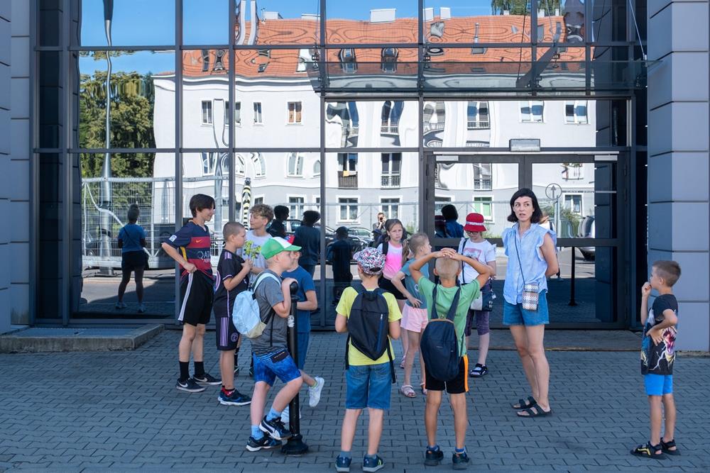 Tychy pełne rzeźb! Dzieci odkrywają sztukę miasta podczas wakacyjnych warsztatów