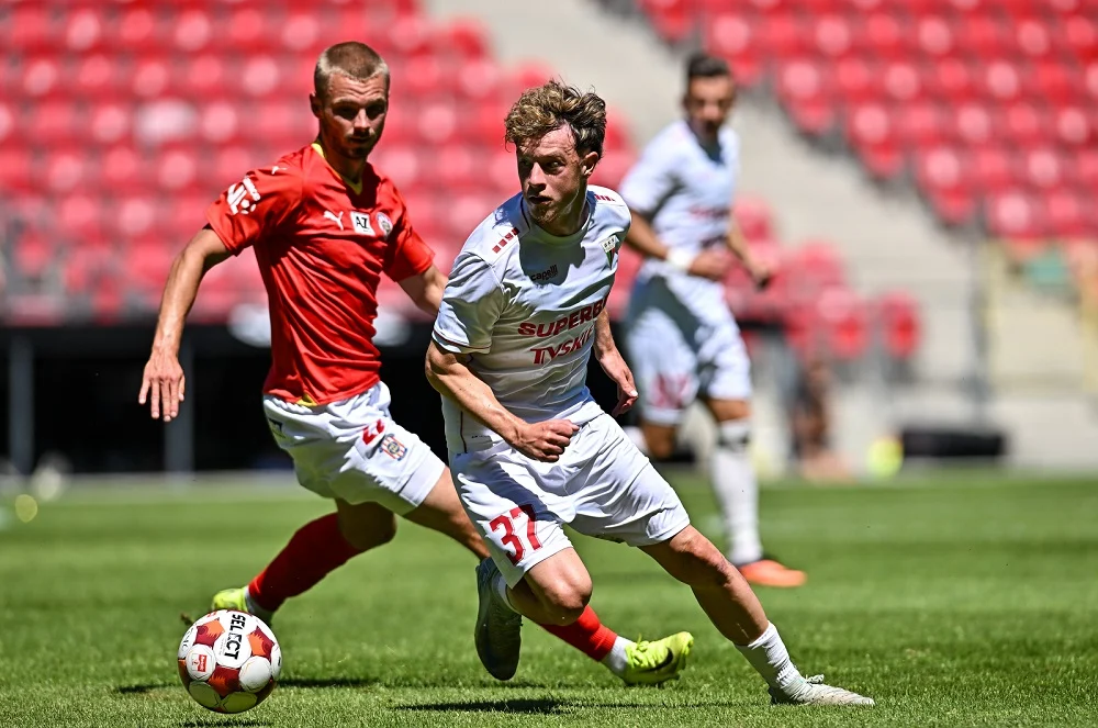 Cztery kwarty i osiem goli rywali – GKS Tychy przegrał z czeskim zespołem