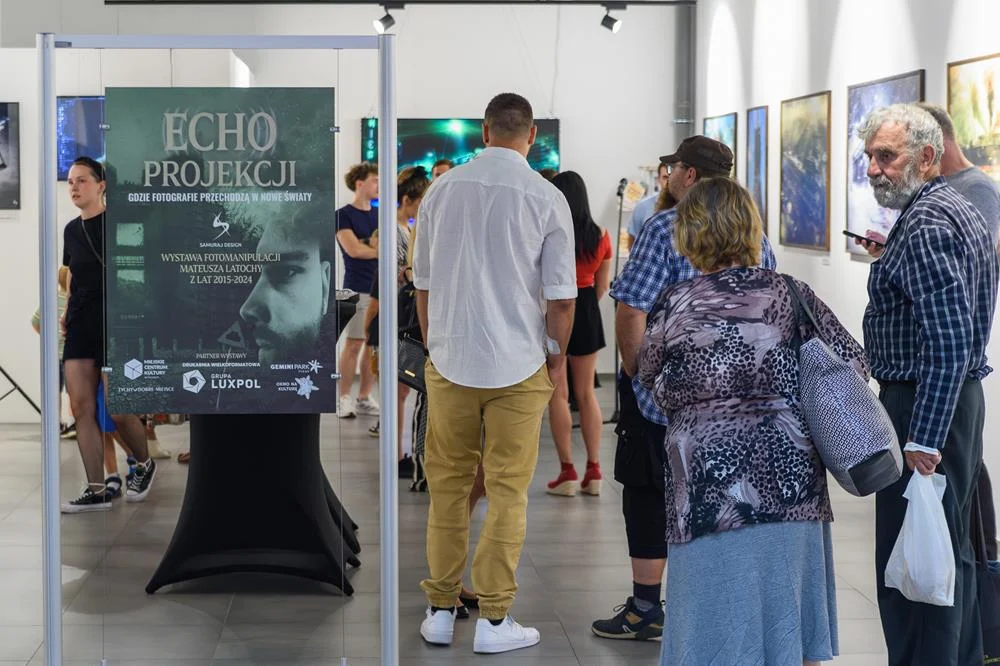 Wernisaż „Echo projekcji” – spotkanie z Mateuszem Latochą w Gemini Park Tychy