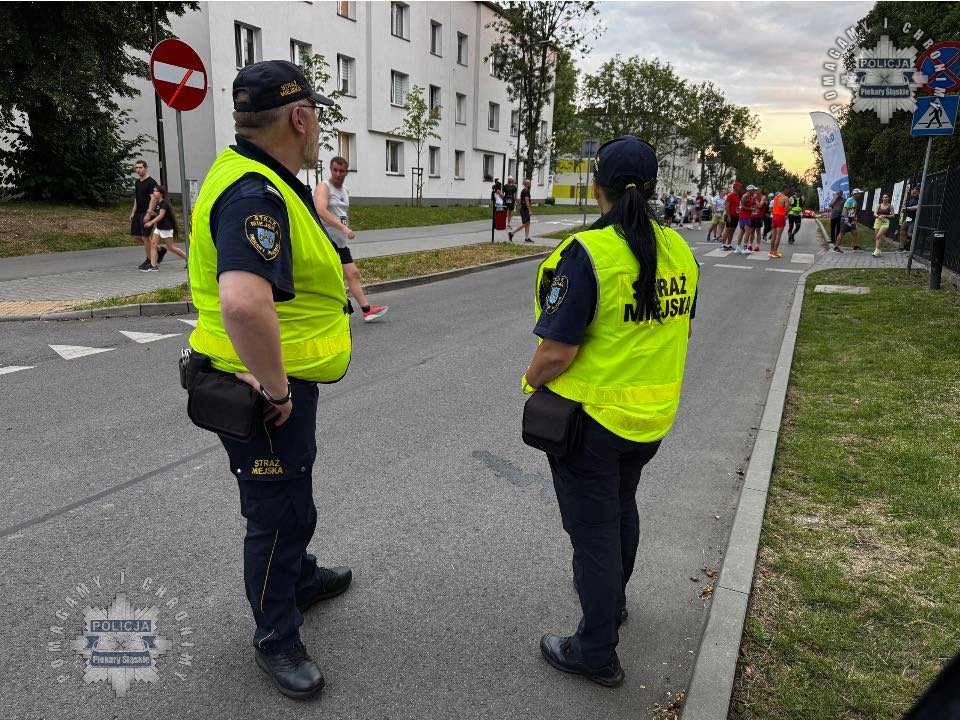 Bezpieczny Piekarski Półmaraton – policjanci czuwali nad trasą biegu