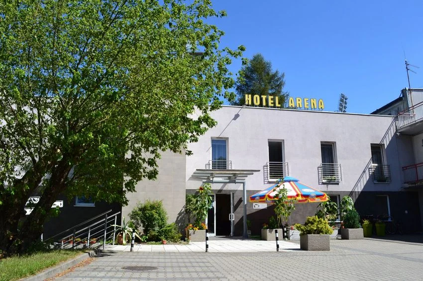 Rewitalizacja dawnego hotelu Arena na nową siedzibę Centrum Zielonej Energii