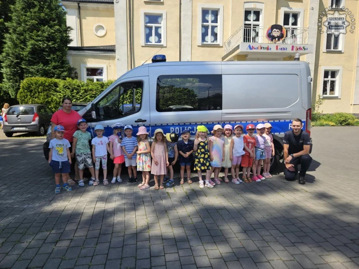 Dzień Policjanta w Sosnowcu: lekcja bezpieczeństwa dla przedszkolaków