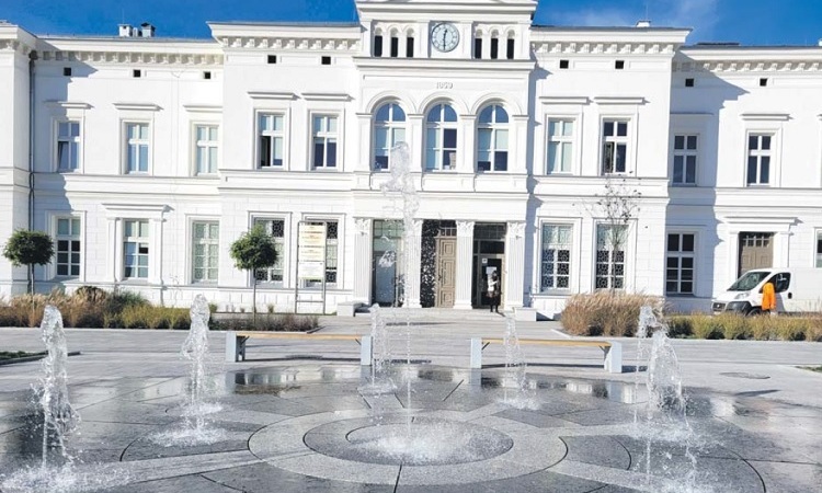 Potańcówki przed sosnowieckim dworcem PKP. Najbliższa już niedzielę!