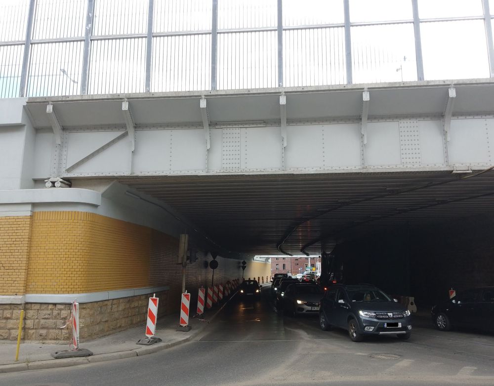 Przebudowa wiaduktu nad ul. Zabrzańską. Zmiany w ruchu 9-10 lipca