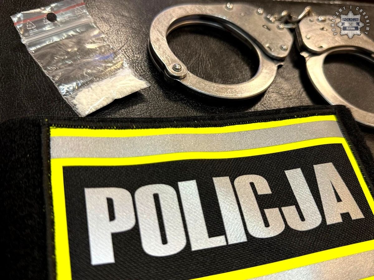 Trzech zatrzymanych z narkotykami podczas kontroli drogowej. Grozi im 3 lata więzienia.