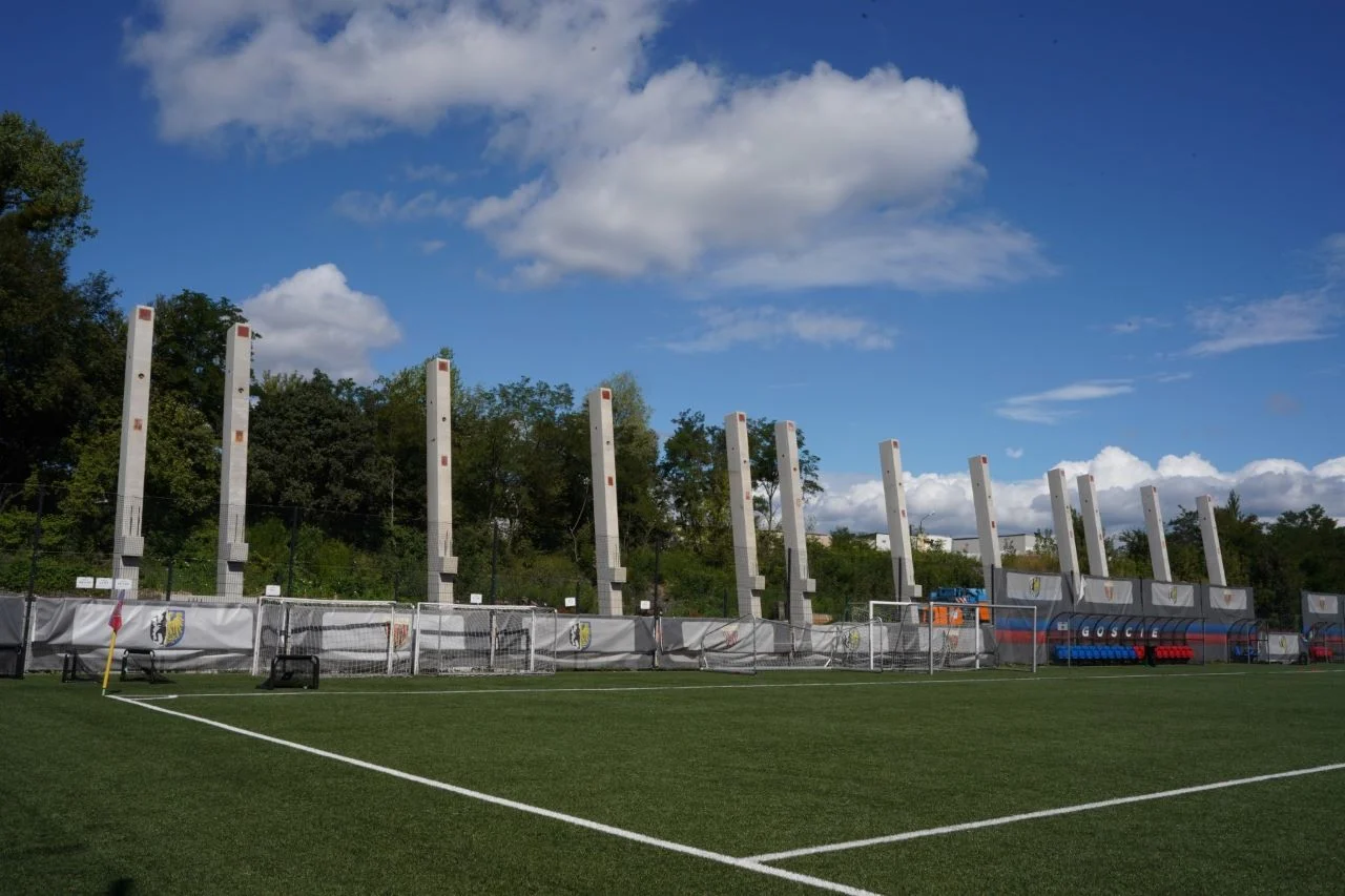 Powstaje nowa trybuna na obiekcie piłkarskim Polonii Bytom