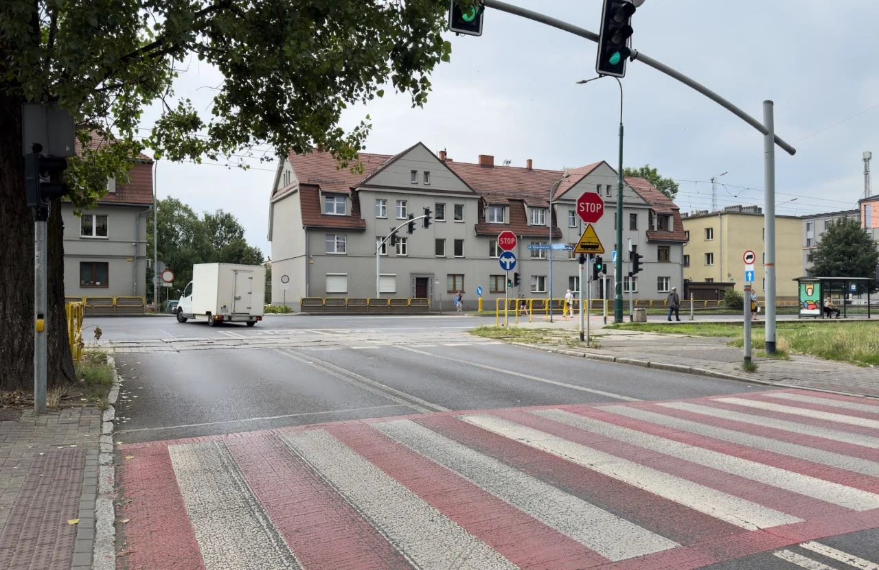 Uwaga! Tramwaje na skrzyżowaniu ul. Łużyckiej i Wrocławskiej będą miały pierwszeństwo