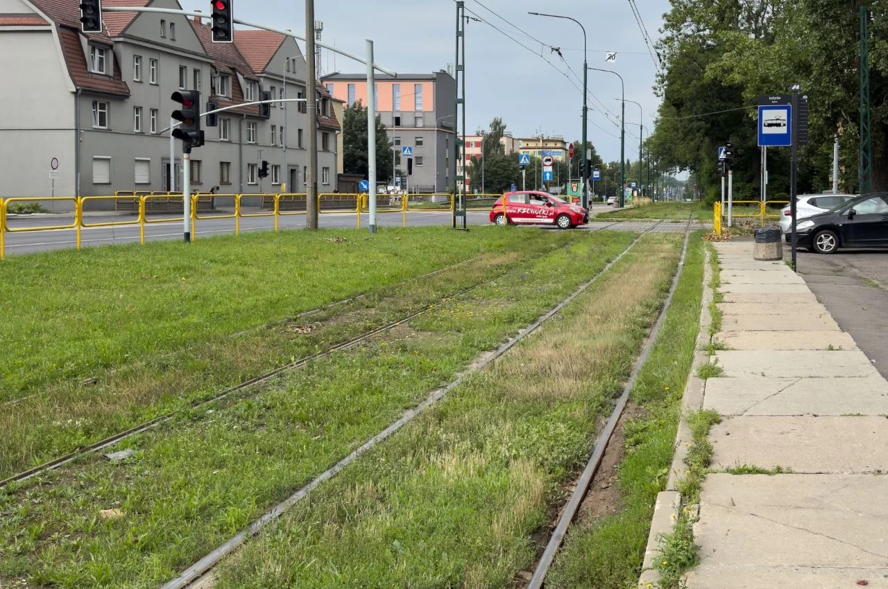 Uwaga! Tramwaje na skrzyżowaniu ul. Łużyckiej i Wrocławskiej będą miały pierwszeństwo