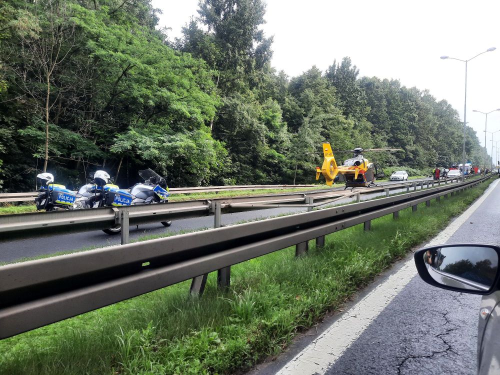 Tragiczny wypadek w Katowicach. 40-latka nie przeżyła dachowania