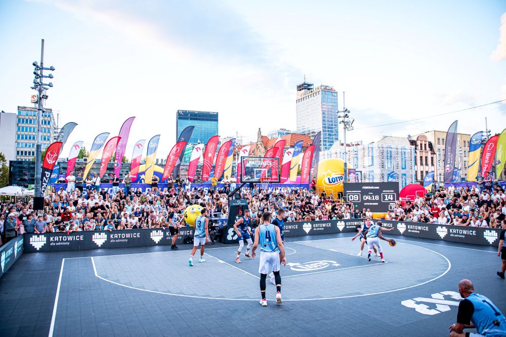 Koszykówka 3x3 na katowickim rynku. Wielki finał już w sierpniu!