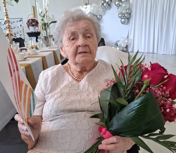 Pani Magdalena Grabiec obchodzi 100 lat - wyjątkowy jubileusz w Żorach