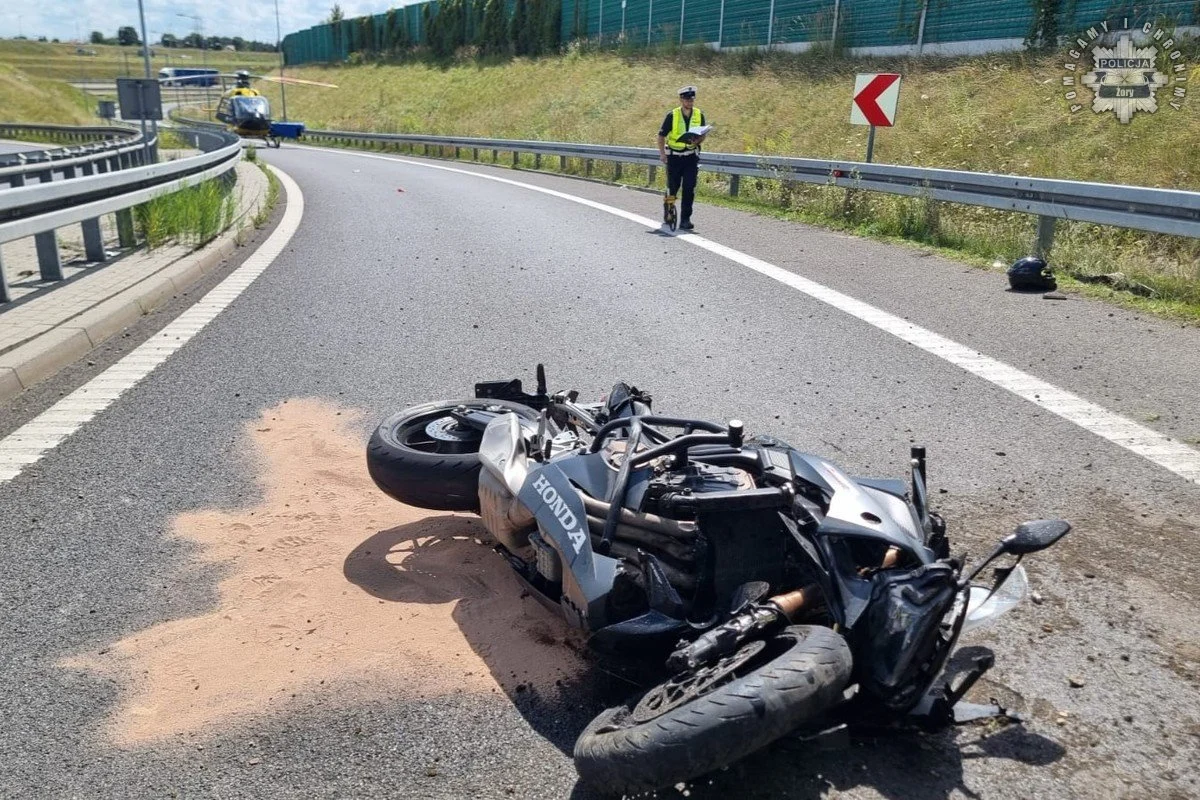 Wypadek motocyklisty na A1. Groźne zdarzenie w rejonie Żory-Rówień