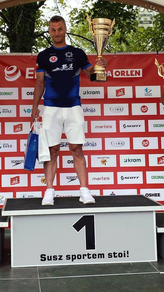 Policjant z Zabrza najlepszy w triathlonie! Jordan Kowalczyk zdobył złoto