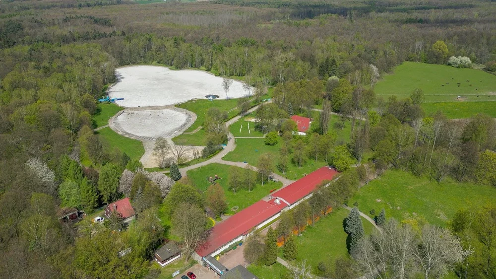 Lato 2025 na Kąpielisku Leśnym. Zielona przestrzeń dostępna dla mieszkańców