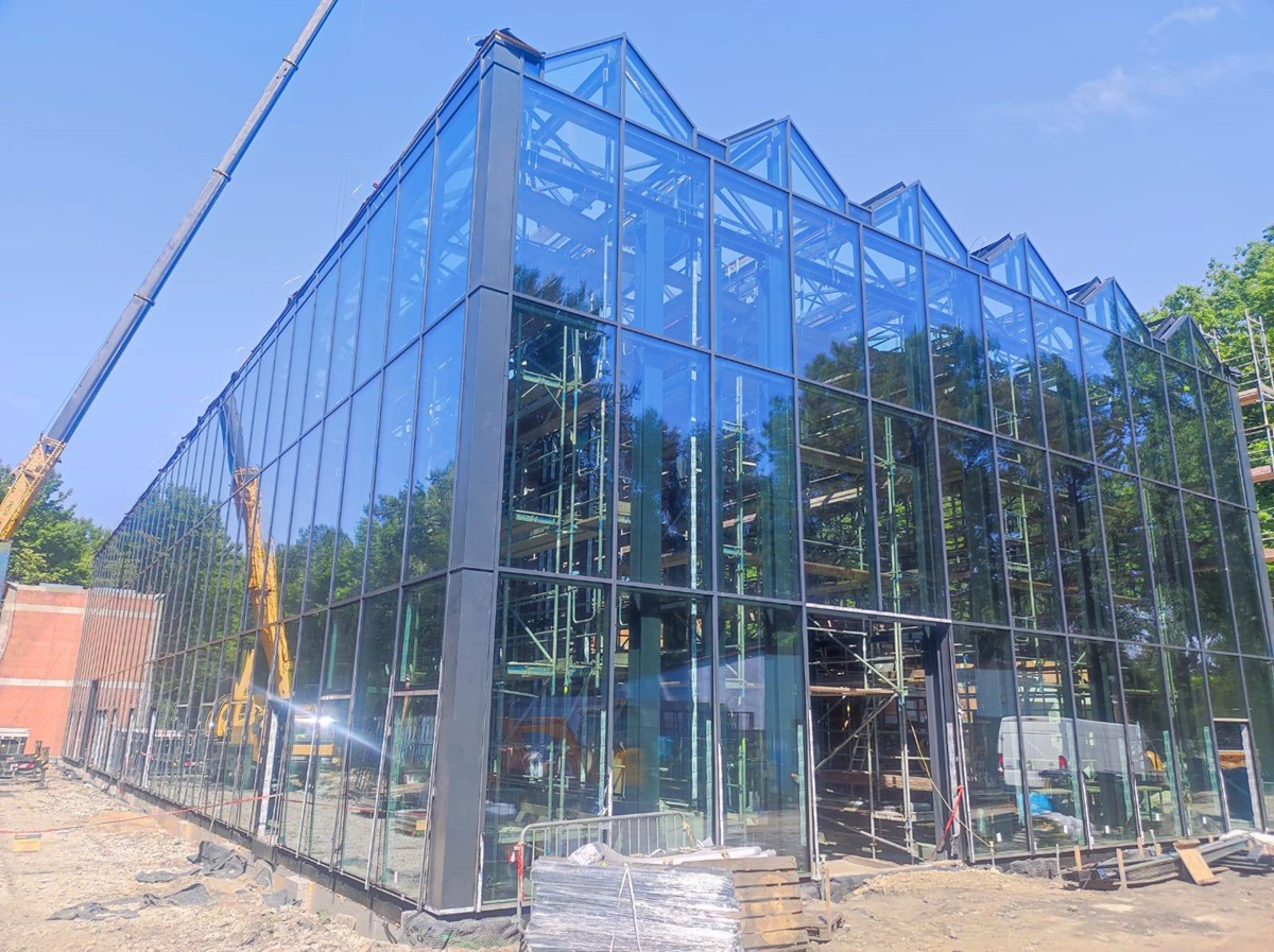 Nowa szklarnia w Miejskim Ogrodzie Botanicznym w Zabrzu - nowoczesność w sercu natury