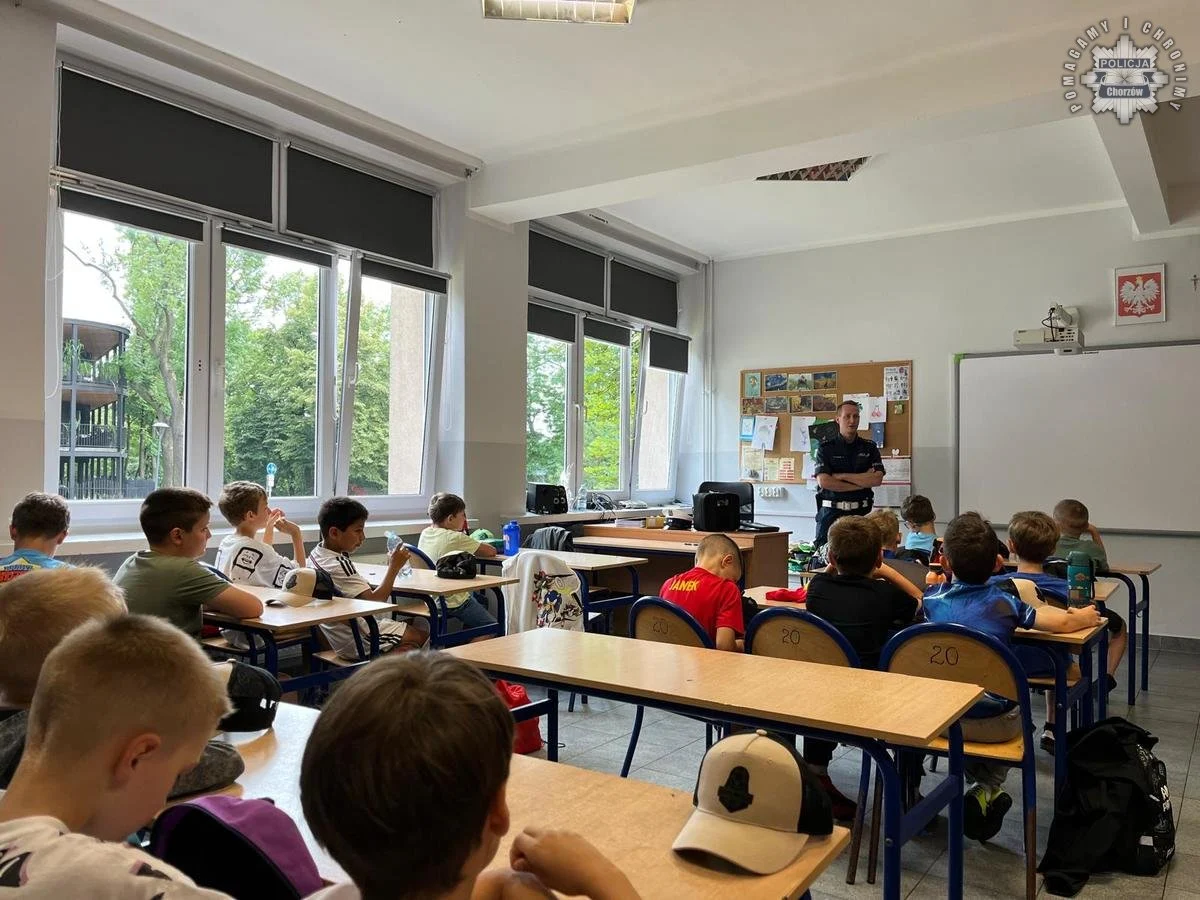Bezpieczeństwo dzieci na drogach – edukacja profilaktyczna w Chorzowie