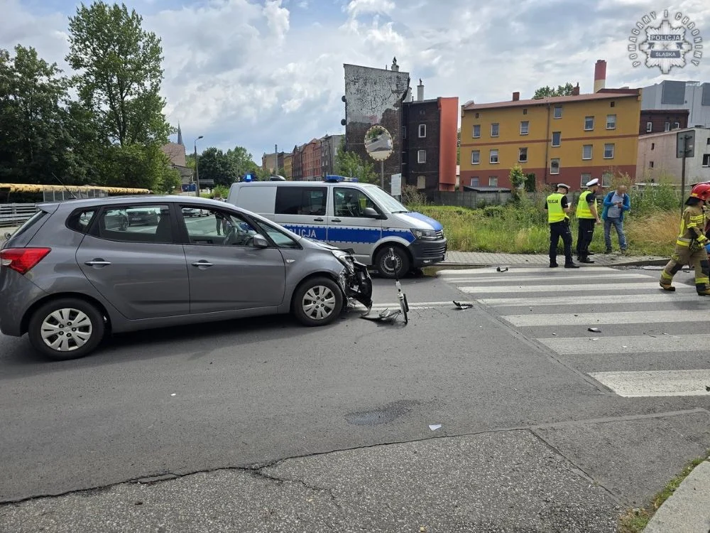Kolizja z udziałem trzech pojazdów – utrudnienia na skrzyżowaniu Legnickiej i Bożogrobców