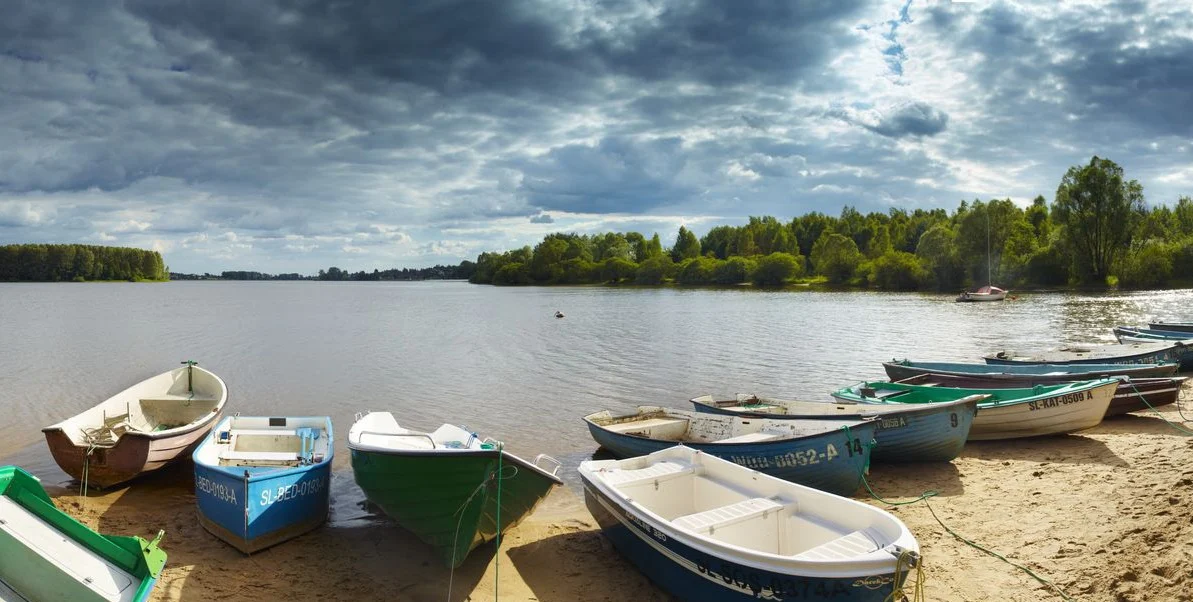 Blisko natury przez cały rok - noclegi nad jeziorem na Śląsku