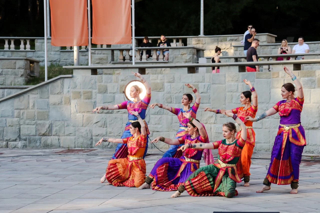 Magia Indii w Chorzowie – niezapomniane widowisko już 25 lipca na scenie plenerowej