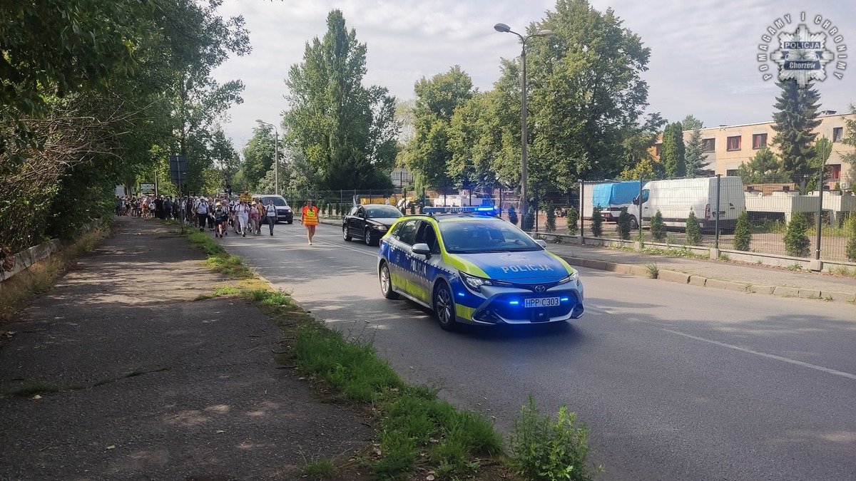 Tyska Pielgrzymka przeszła przez Chorzów. Policja zadbała o bezpieczeństwo uczestników