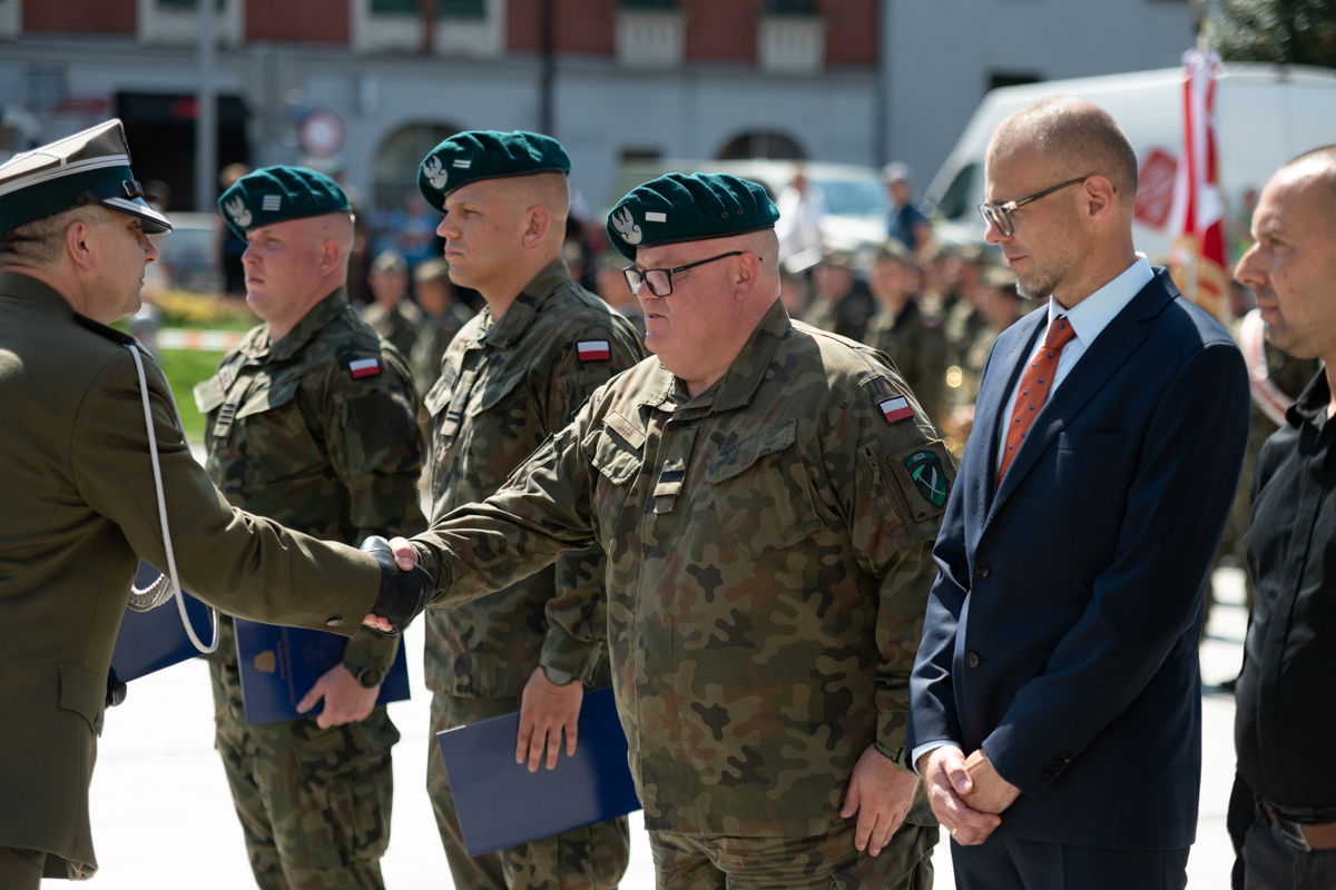 Obchody Święta Wojska Polskiego 45