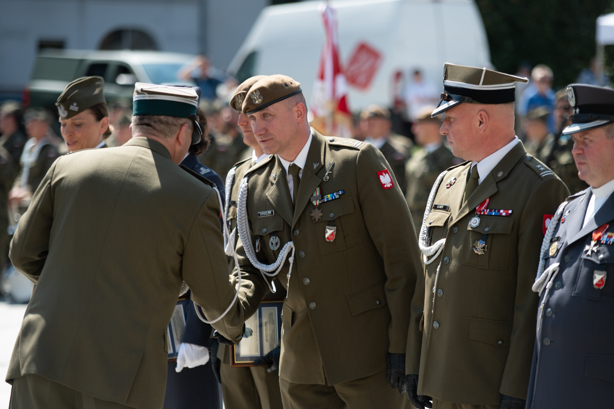 Obchody Święta Wojska Polskiego 64