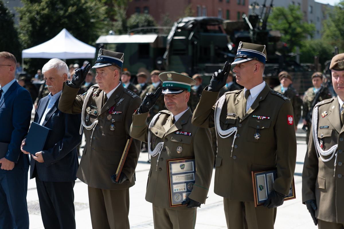 Obchody Święta Wojska Polskiego 76