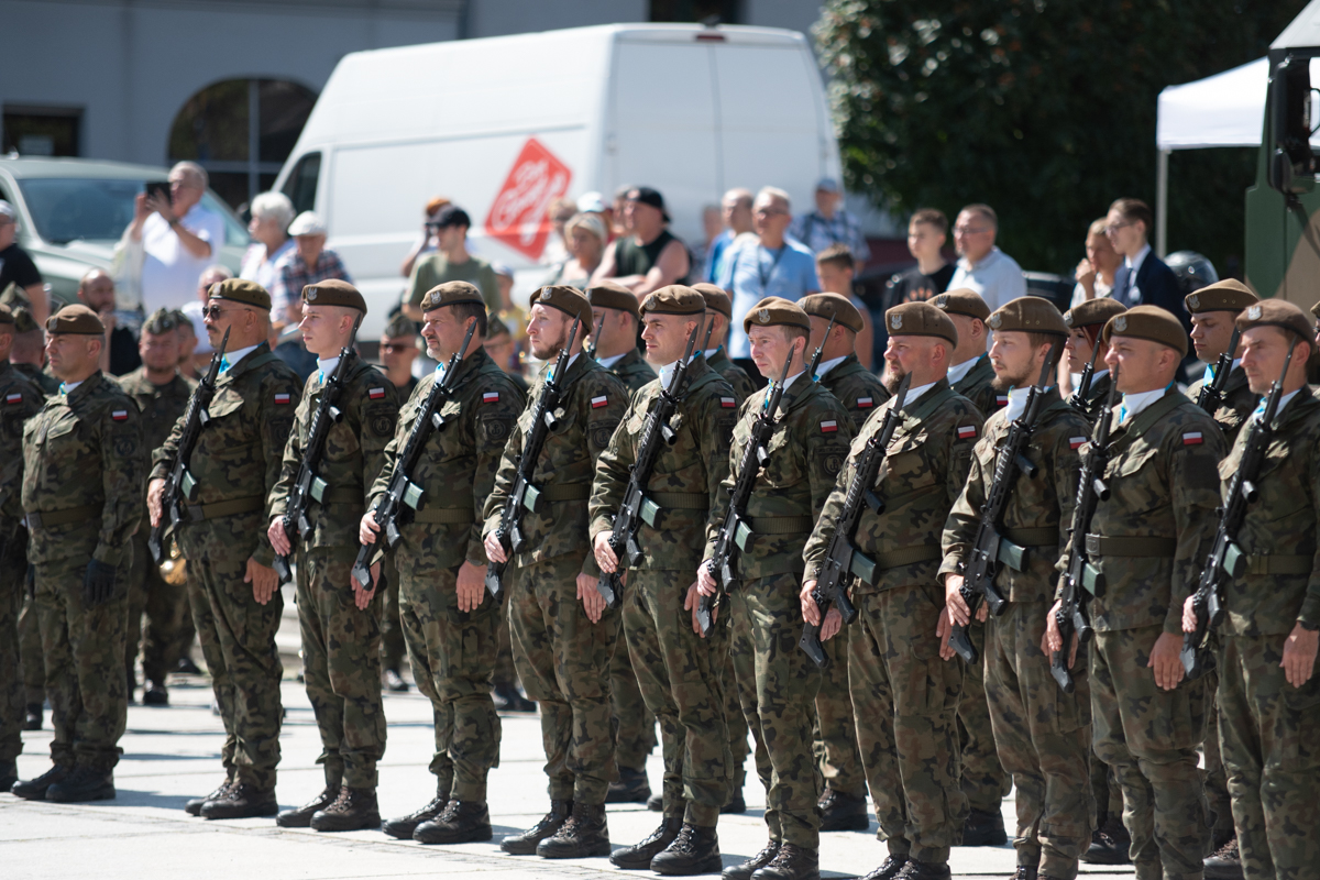 Obchody Święta Wojska Polskiego 77