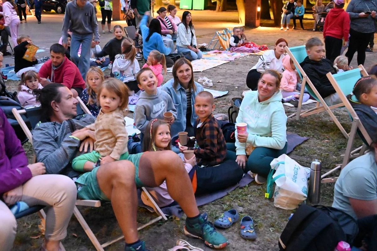 Kino plenerowe i rodzinny festyn w Parku Kozioła 4