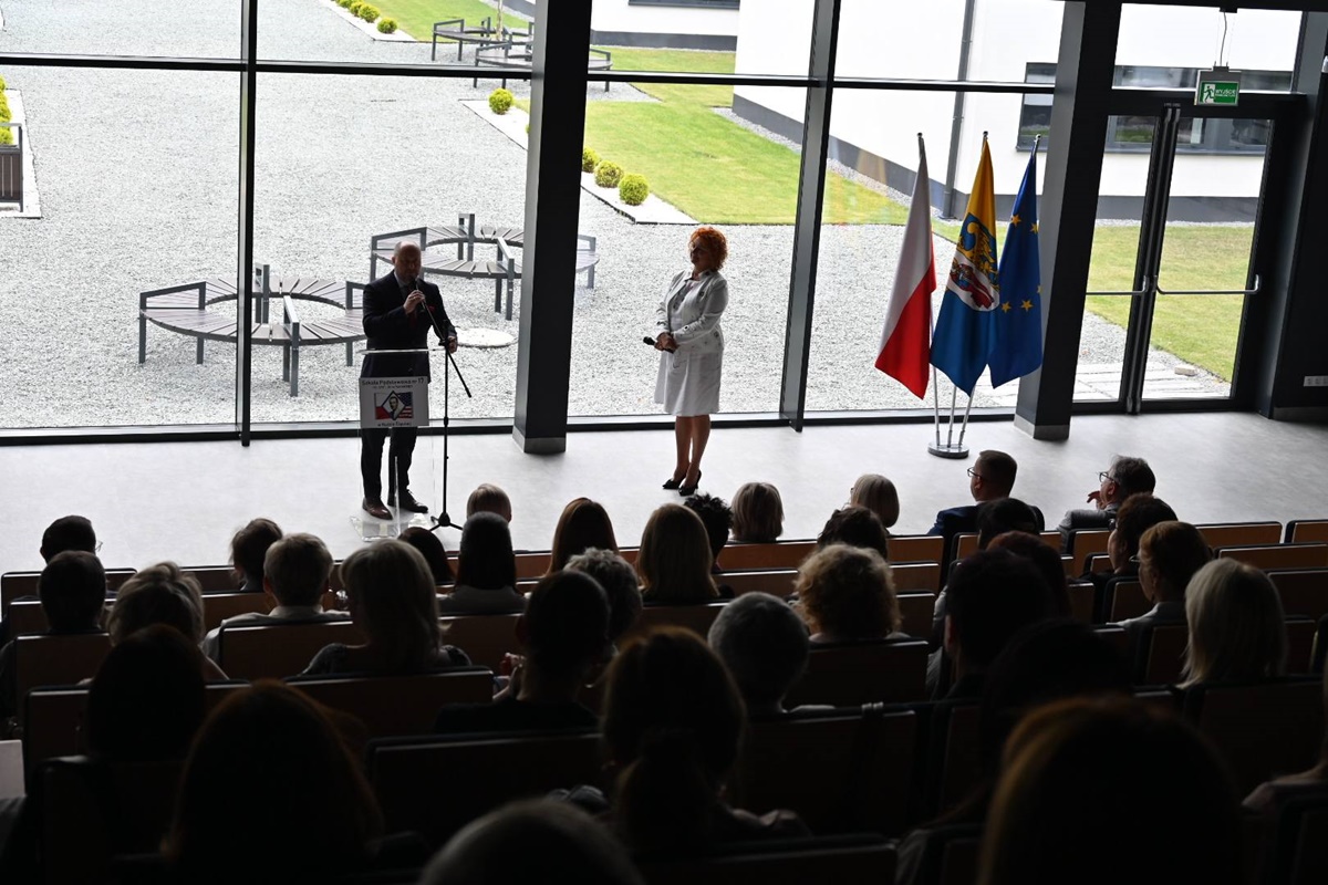 Nowi dyrektorzy w rudzkich szkołach 17