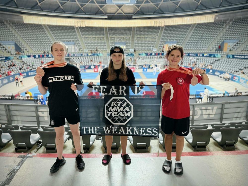 Zawodniczki KTJ MMA Team z medalami!