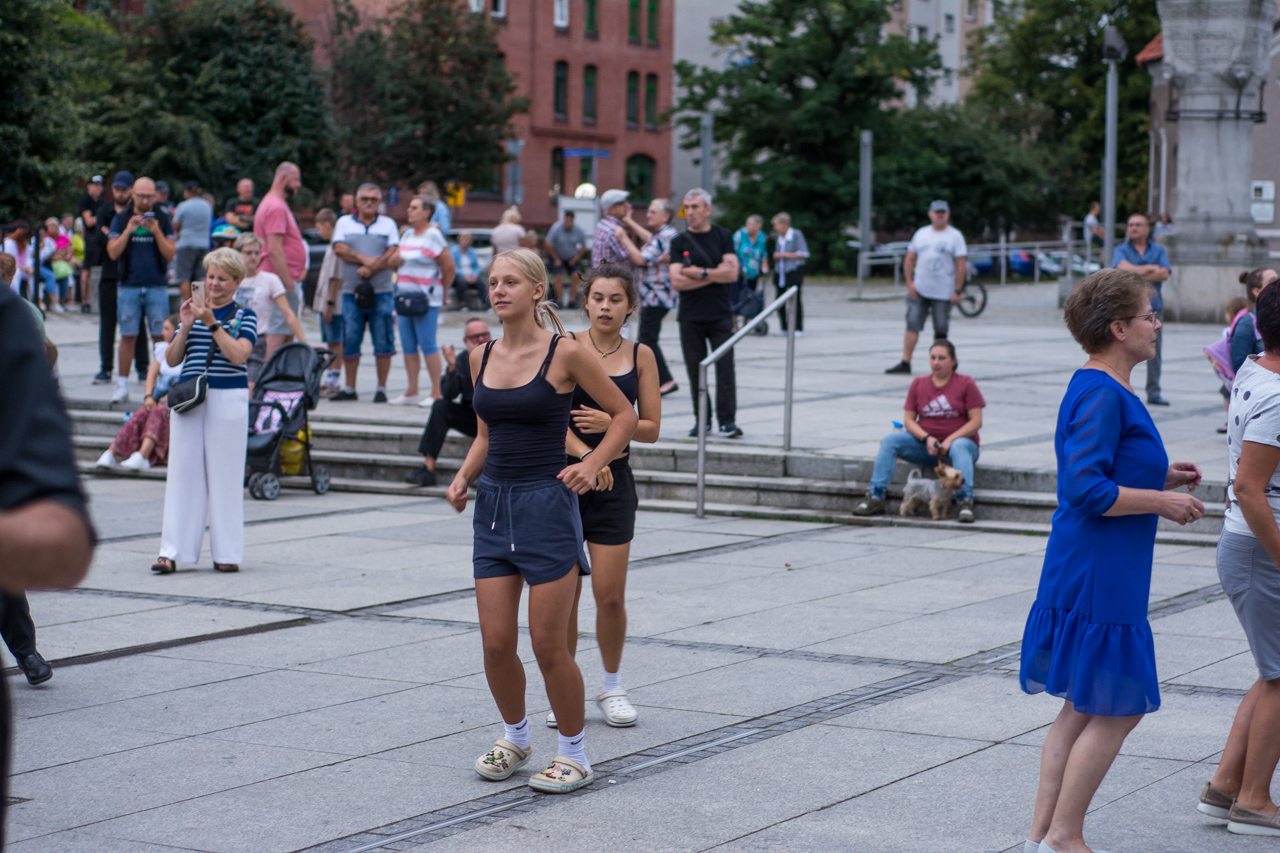 Potańcówka na zakończenie lata. Tłumy! 12