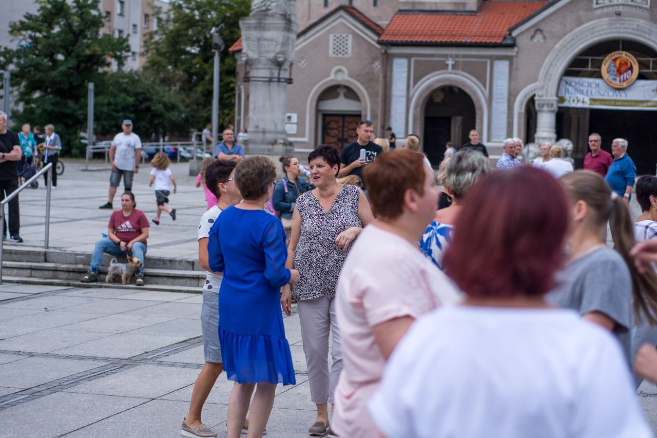 Potańcówka na zakończenie lata. Tłumy! 13