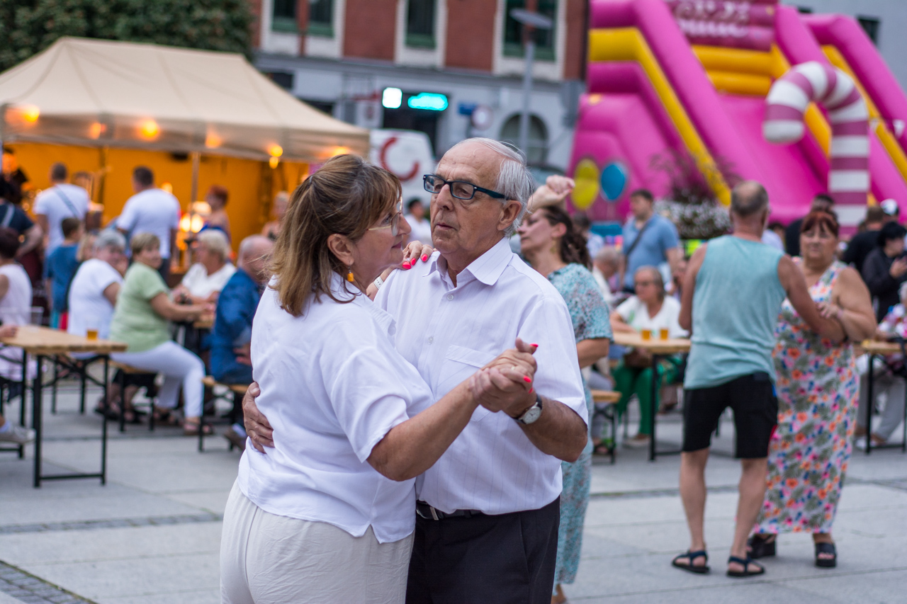 Potańcówka na zakończenie lata. Tłumy! 18