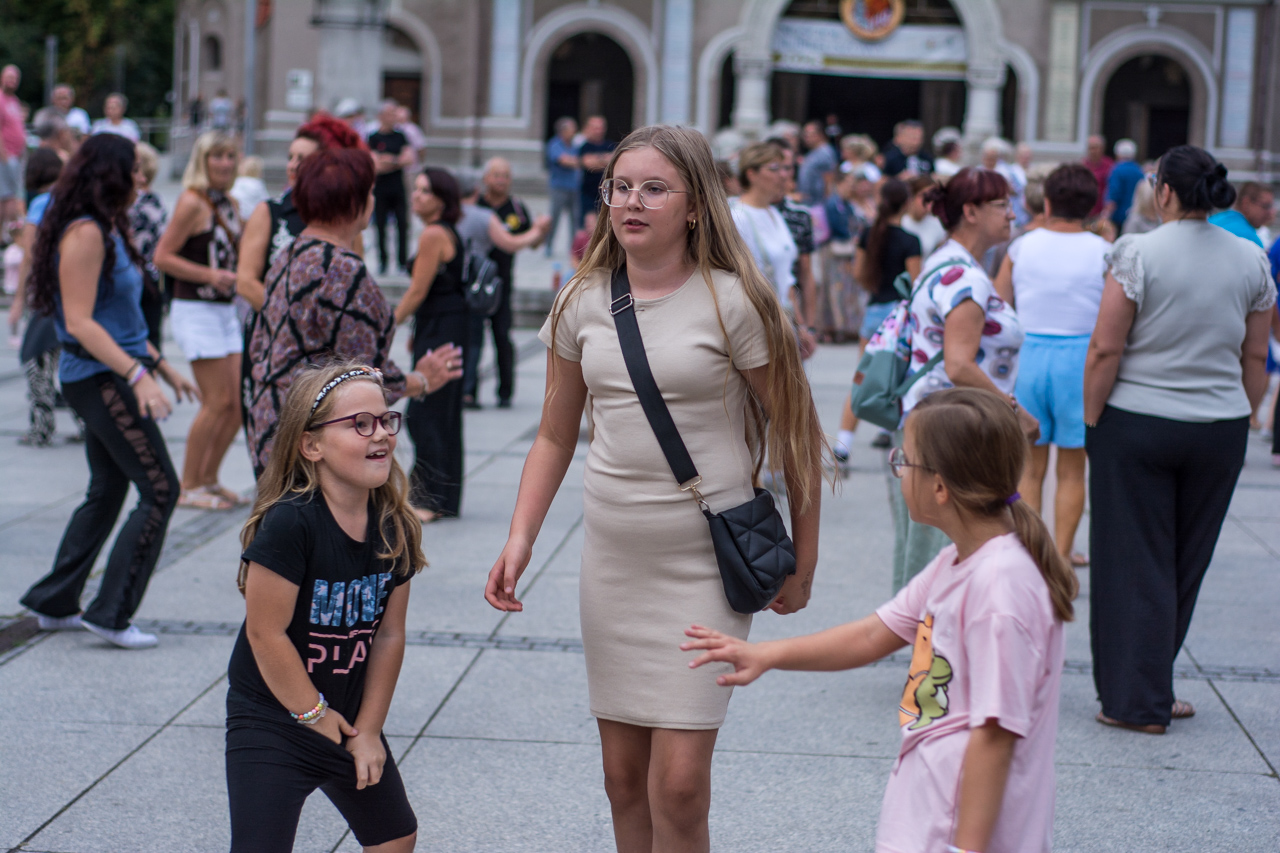 Potańcówka na zakończenie lata. Tłumy! 20