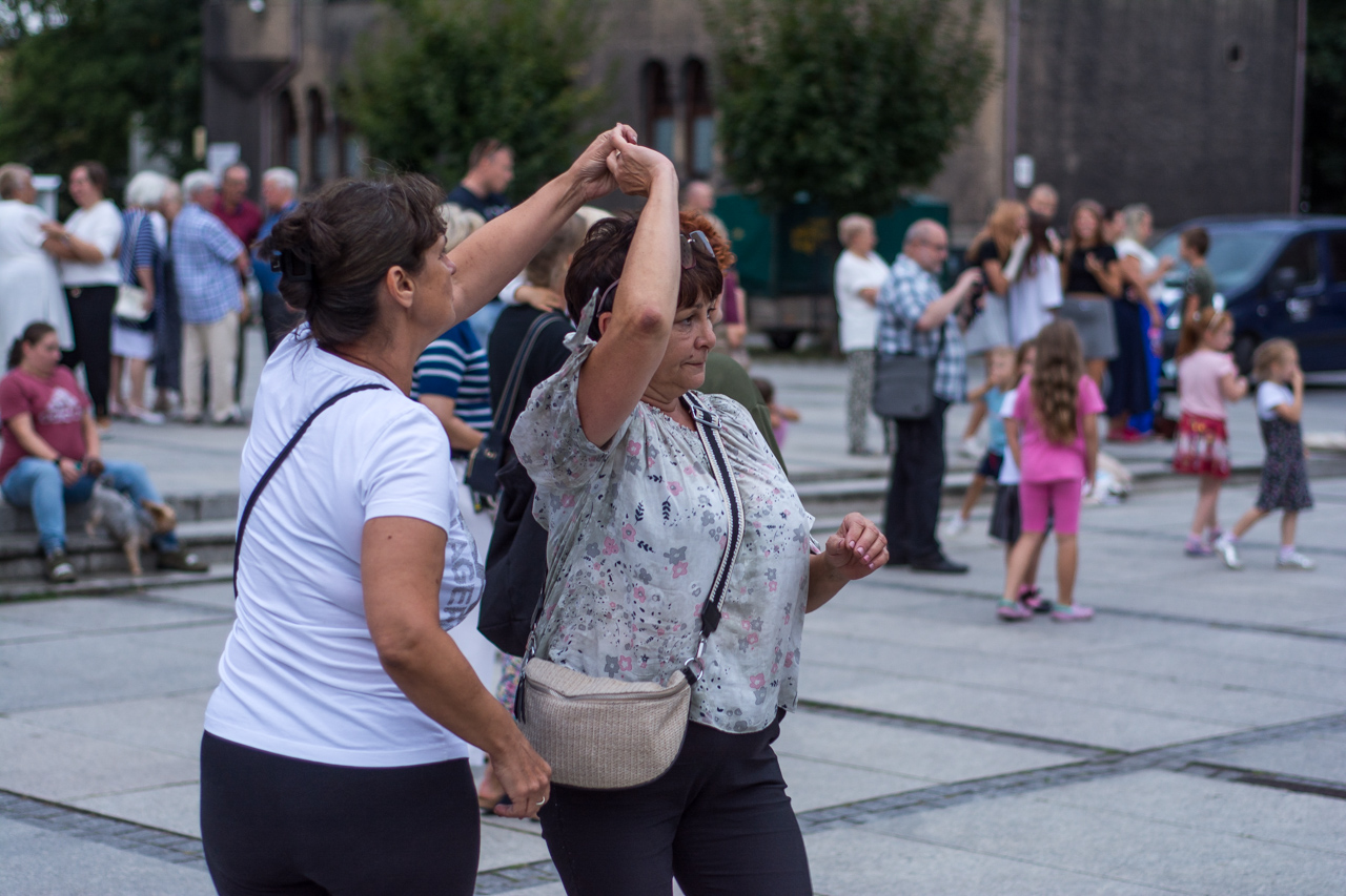 Potańcówka na zakończenie lata. Tłumy! 30