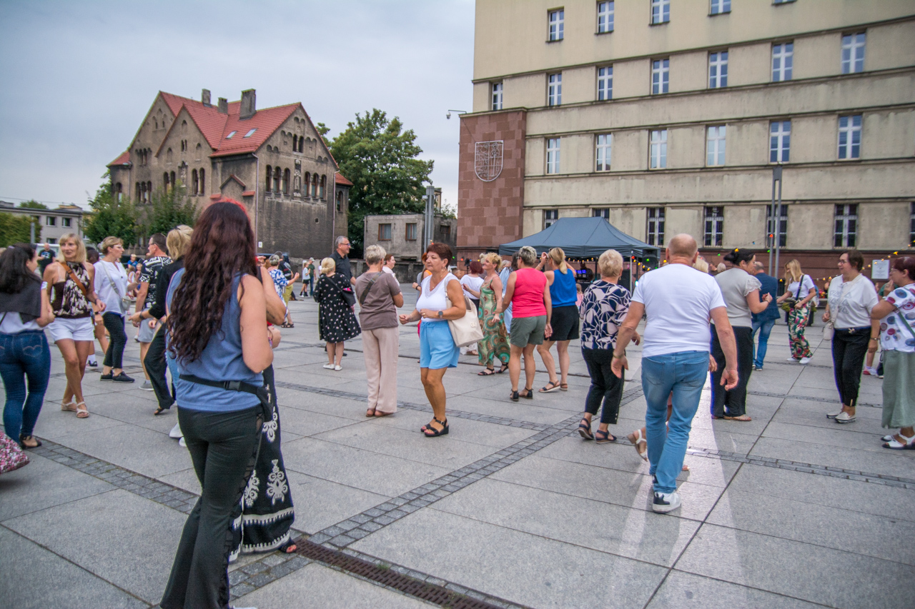 Potańcówka na zakończenie lata. Tłumy! 37