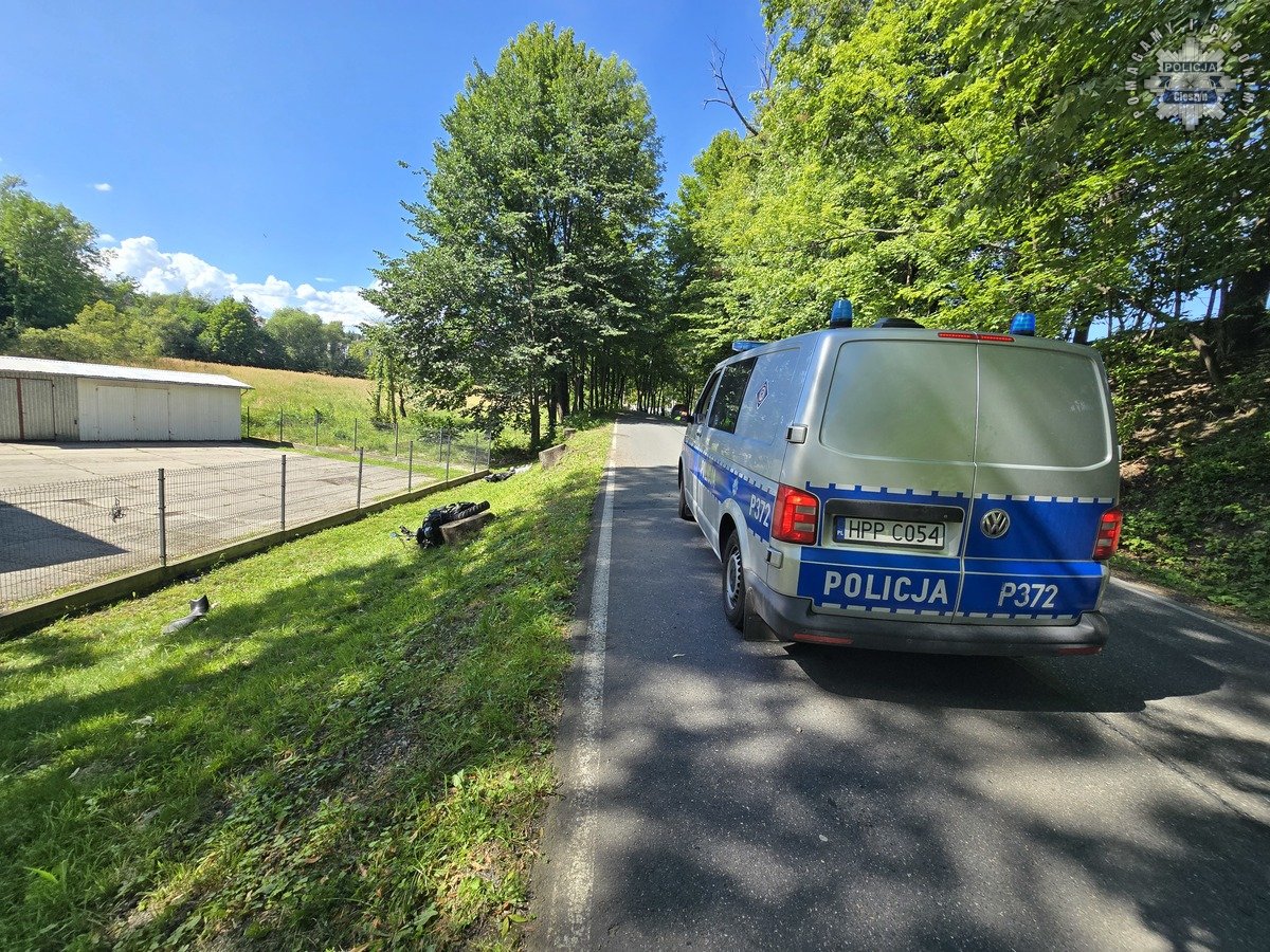 Tragiczny wypadek na ul. Cieszyńskiej. Nie żyje młody motocyklista