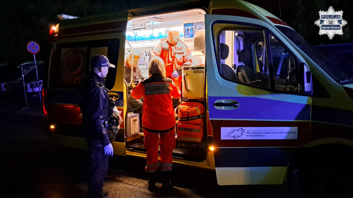 Nocna ucieczka przez las zakończona dramatem. 32-latek ugrzązł w bagnie