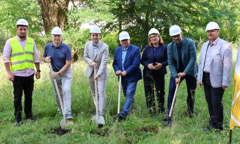 Pierwsza łopata wbita! Rusza budowa mieszkań w ramach SIM w Pyskowicach