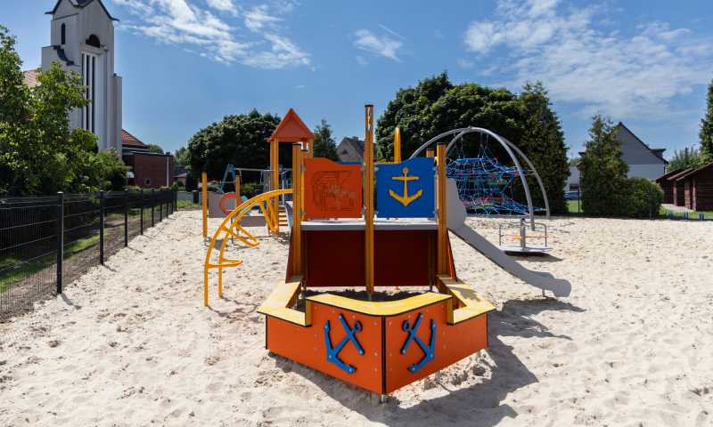 Zmodernizowany plac zabaw już czeka na najmłodszych pyskowiczan