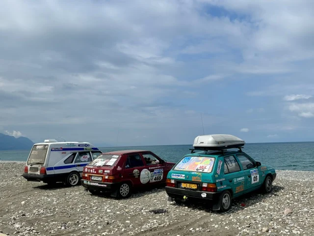 ZŁOMBOL 2025: Mieszkańcy Łazisk Górnych pokonali 7200 km, by pomóc dzieciom