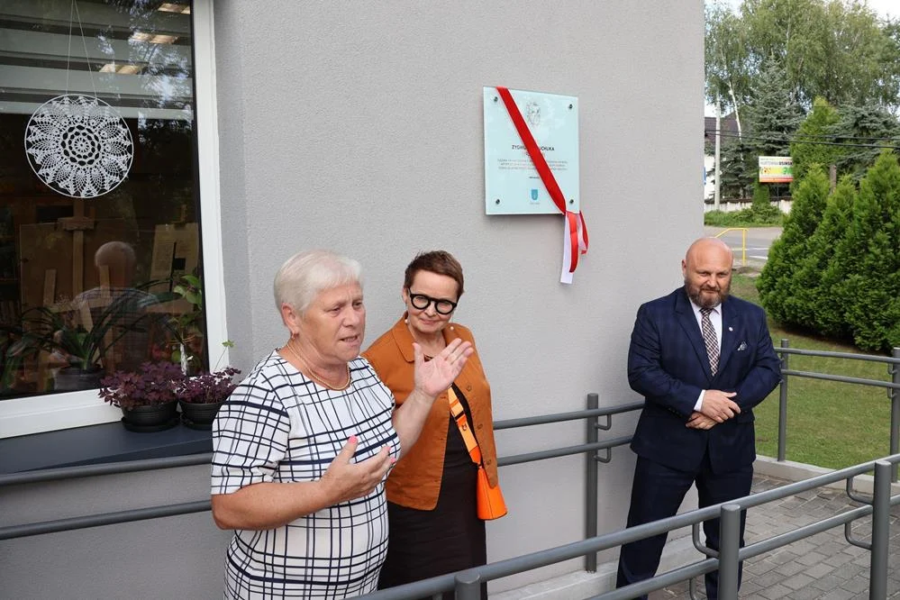 Odsłonięcie tablicy upamiętniającej Zygmunta Stuchlika / fot. Artur Pławski/ UM Orzesze