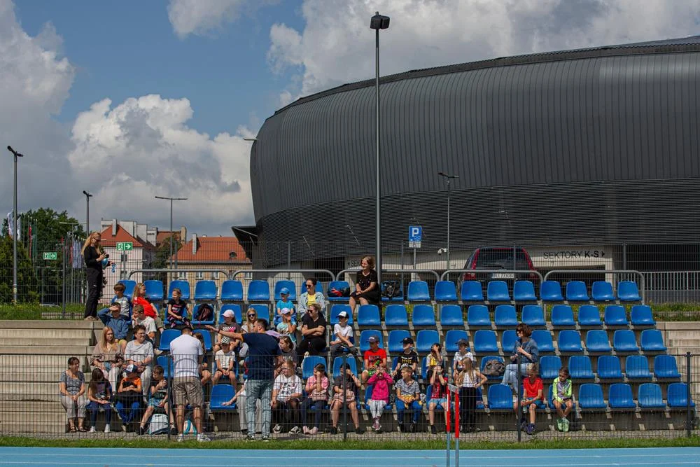 Zwiedzanie Stadionu Lekkoatletycznego w Tychach / fot. Artur Pławski, Muzeum Miejskie w Tychach